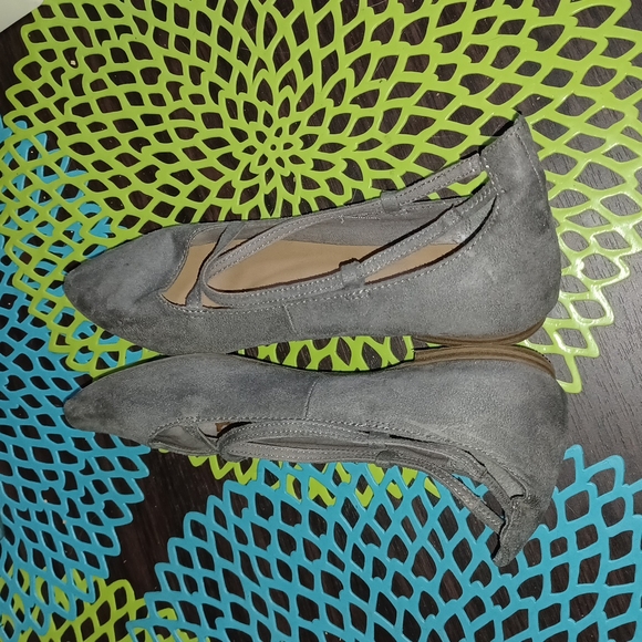 GAP grey suede high back ballerina flats - Picture 7 of 17